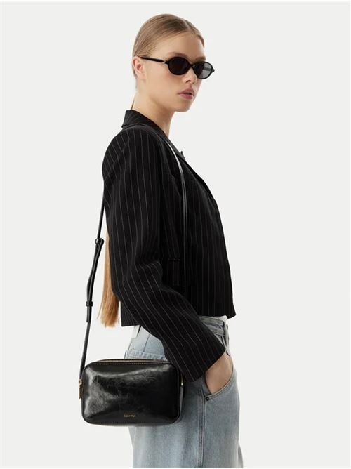 foil logo glossy camera bag CALVIN KLEIN | LV04F3539GUB1